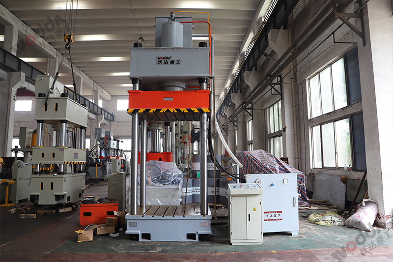 山東耐火材料液壓機廠家(耐火磚、石墨匣缽、坩堝)