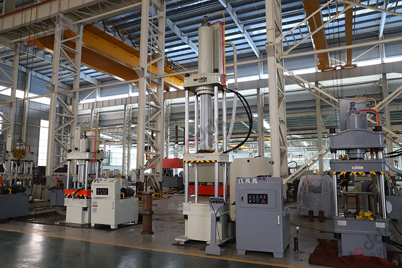 山東耐火材料液壓機廠家(耐火磚、石墨匣缽、坩堝)