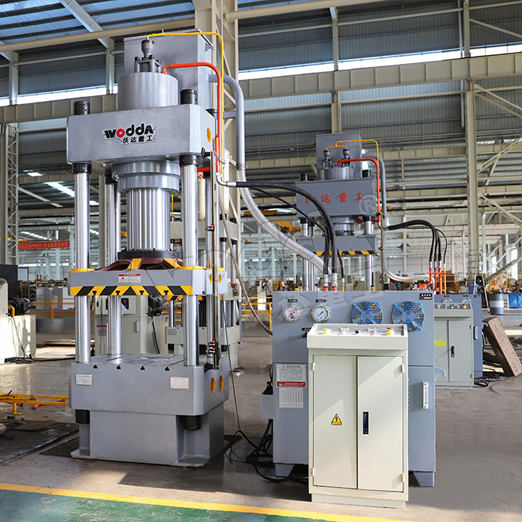 315噸四柱液壓機(jī) 315噸四柱液壓機(jī)