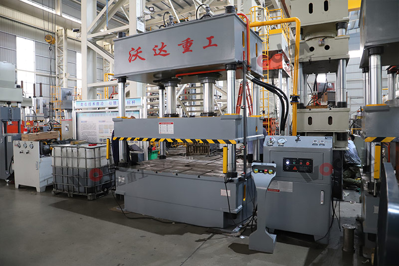 200汽車(chē)內(nèi)飾件成型液壓機(jī)