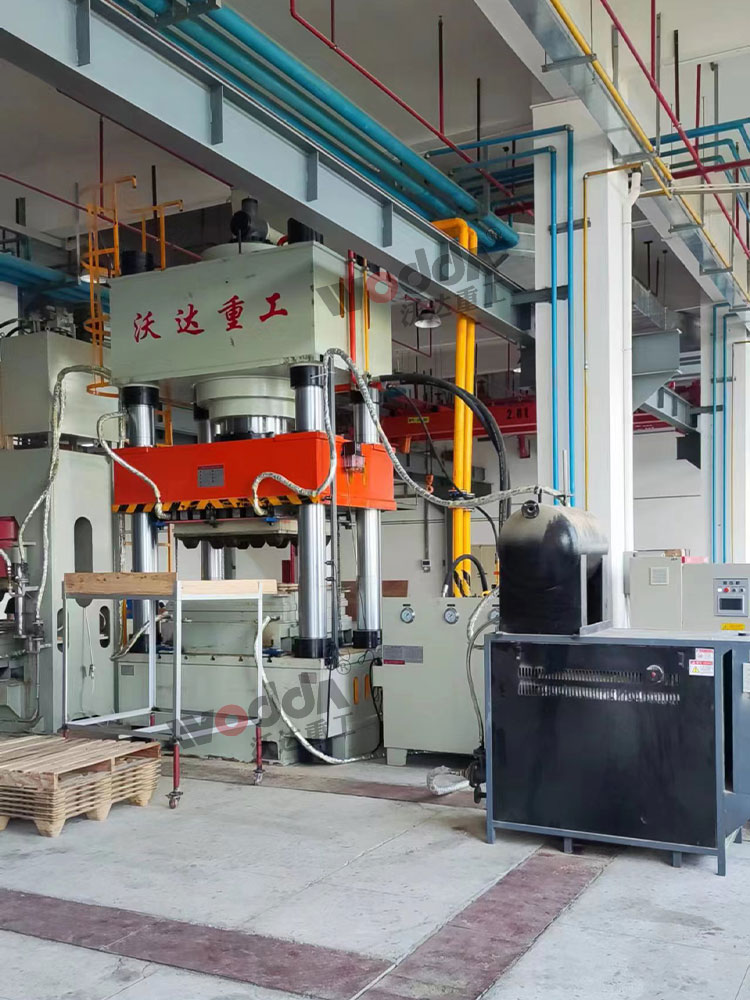 1000噸木屑托盤(pán)成型四柱液壓機(jī)