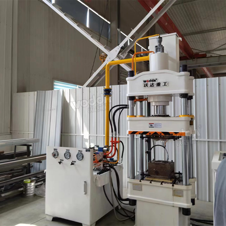 100噸四柱三梁液壓機 100噸四柱三梁液壓機