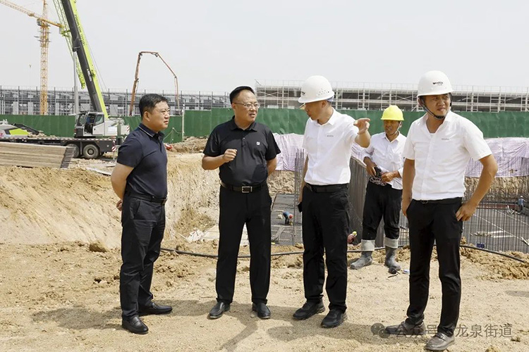 滕州市領導馬金安、崔波現(xiàn)場調研沃達重工智能精密伺服液壓沖床項目