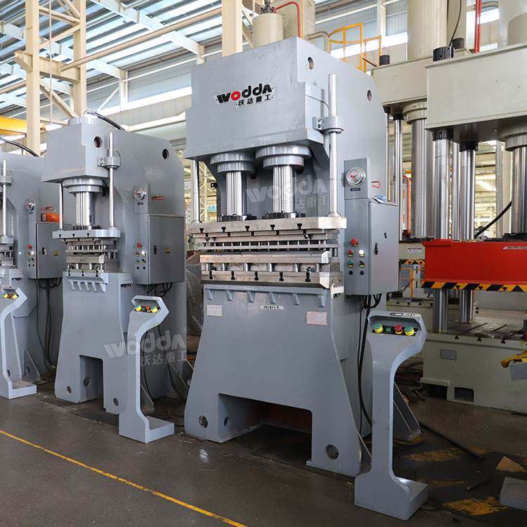 200噸單柱液壓機 200噸單柱液壓機