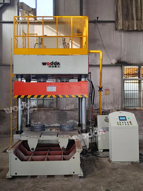 315噸輪胎模具試驗機