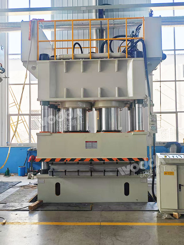 3600噸壓濾機(jī)濾板成型液壓機(jī)現(xiàn)場(chǎng)