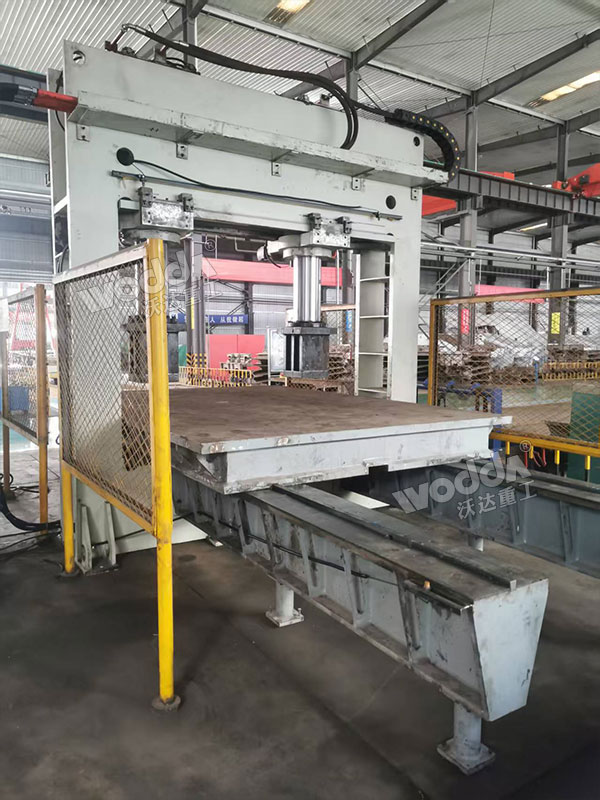 500噸龍門(mén)油壓機(jī)