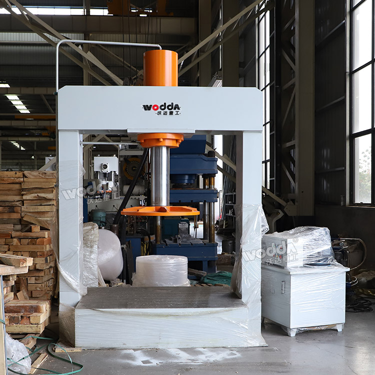 200噸實心輪胎壓裝機 200噸實心輪胎壓裝機