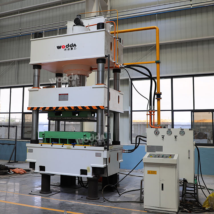 630噸四柱液壓機(jī)