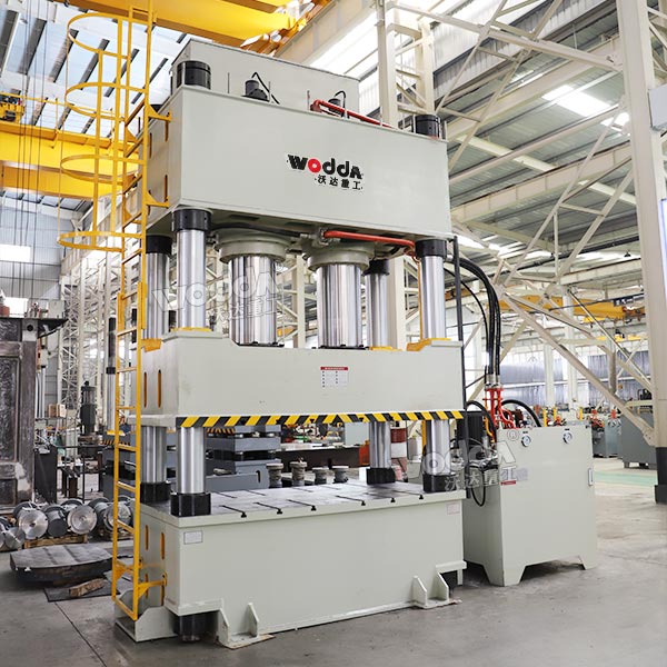 1000噸四柱液壓機(jī)