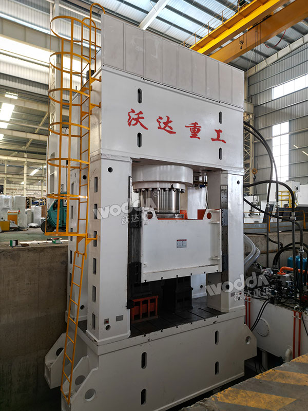 框架式2500噸液壓機