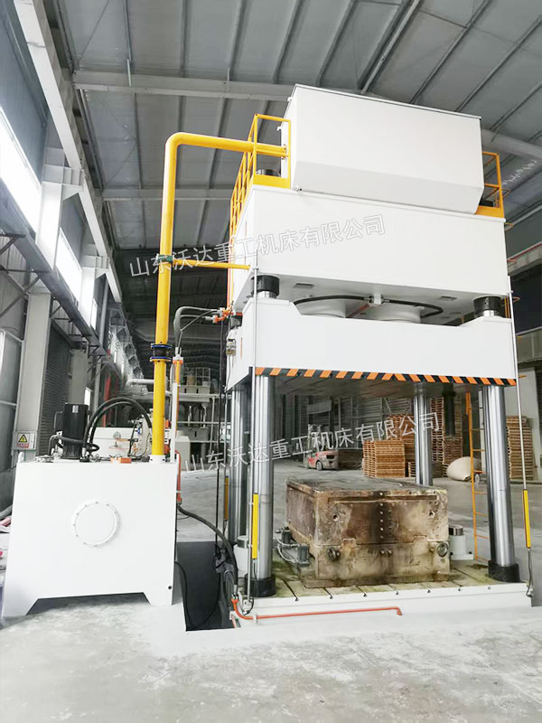 YQ32-1200噸四柱液壓機