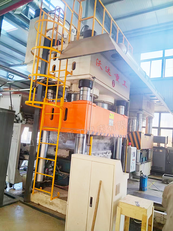 木屑托盤(pán)液壓機(jī)