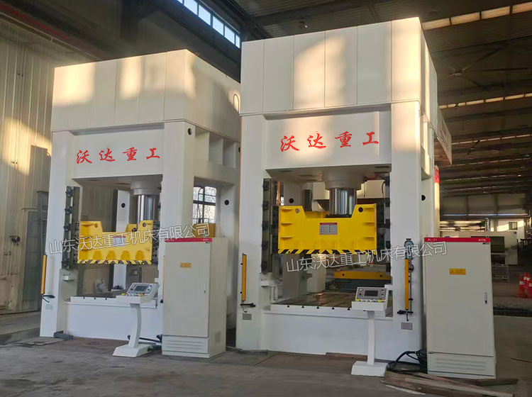 500噸汽車配件成型液壓機(jī)安裝完成