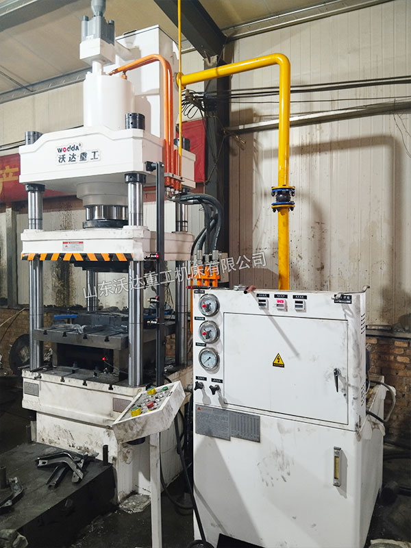 200噸汽車配件成型液壓機(jī)