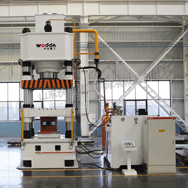 1000噸耐火材料成型液壓機(jī)