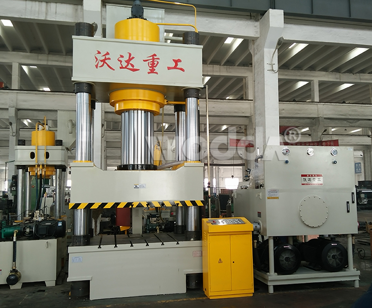 液壓機(jī)實物圖